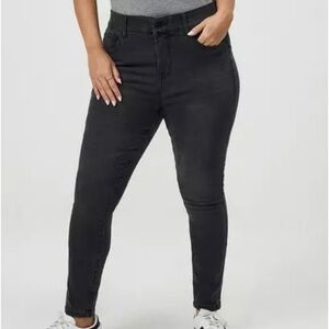 TORRID Black Bombshell Skinny Jeans